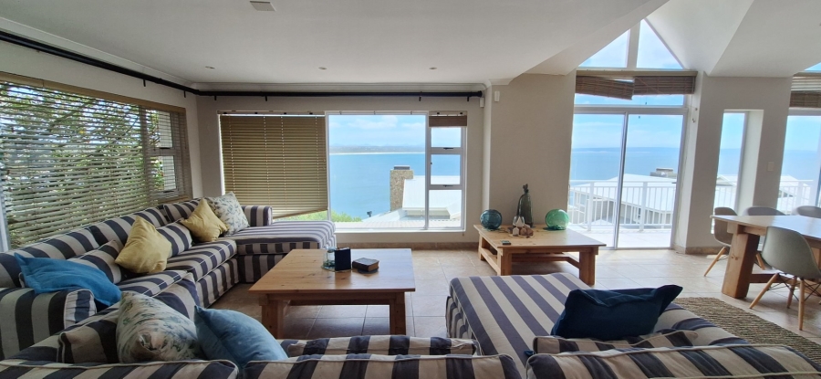 4 Bedroom Property for Sale in Vleesbaai Western Cape